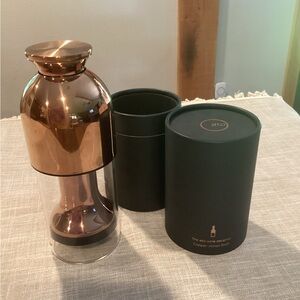 Eto Wine Decanter with Copper Finish